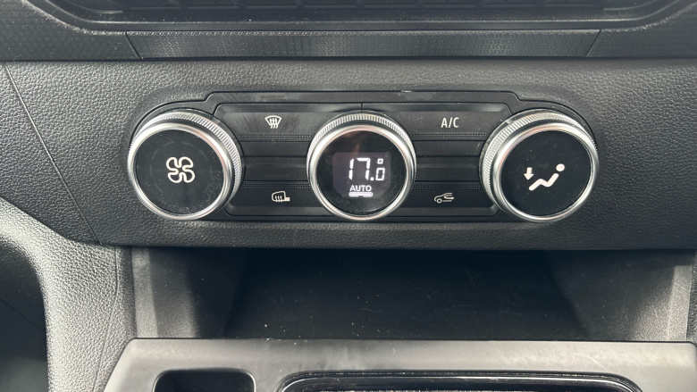 Renault Kangoo L1 E-Tech ML19 90kW 44kWh Advance Van Auto